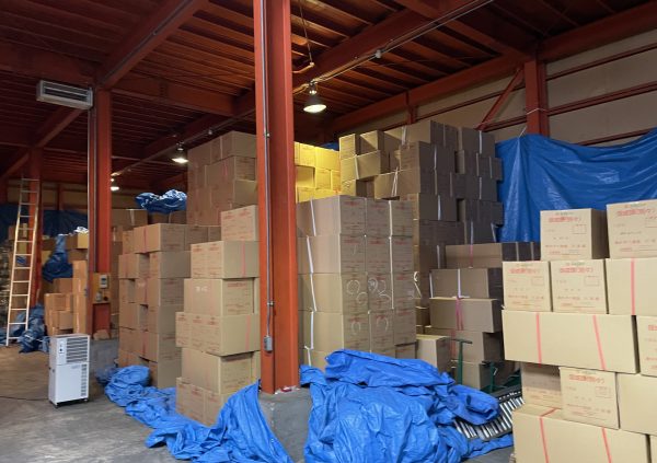 Storage of dried Saccharina in cardboard boxes before being old at the Auction in Hakodate, Japan.