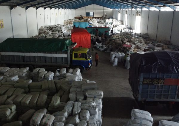 Aggregating seaweed from different regions in Indonesia in an exporter’s warehouse.