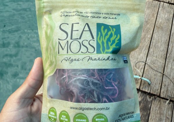 Brazil: Retail sea moss packaging by Algastech in Brazil promotes seaweed as a nutritious, vegan, and gluten-free marine superfood.