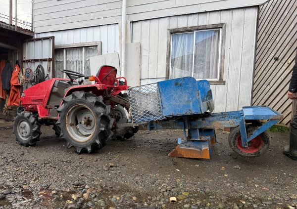 One of the two specialised tractors used for mechanised sowing of Gracilaria in intertidal areas.